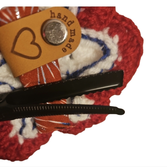 Handcrafted Red and White Floral Hair Clip Crochet Knit Patriotic Hair Accesory - Picture 9 of 17